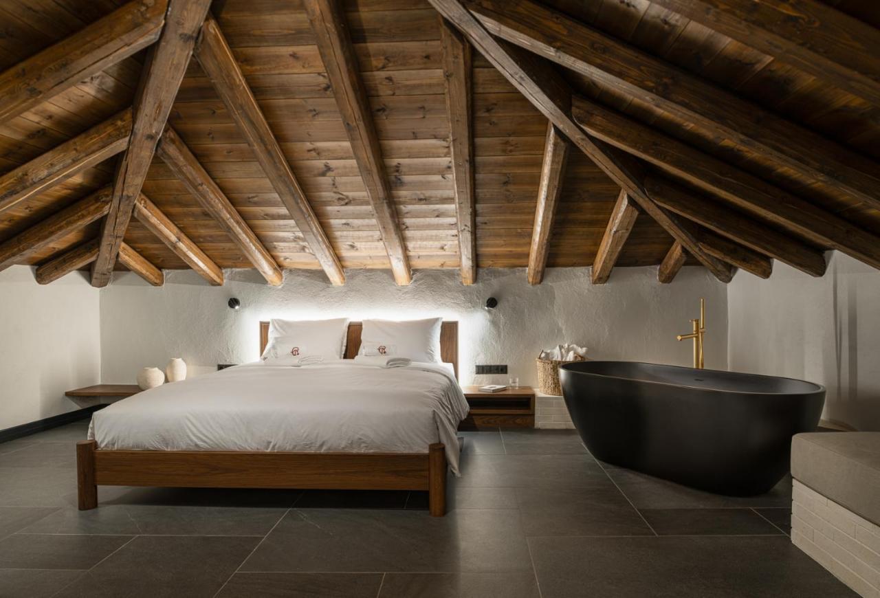 Unedo All Seasons Boutique Hotel Palaios Panteleimonas Luaran gambar