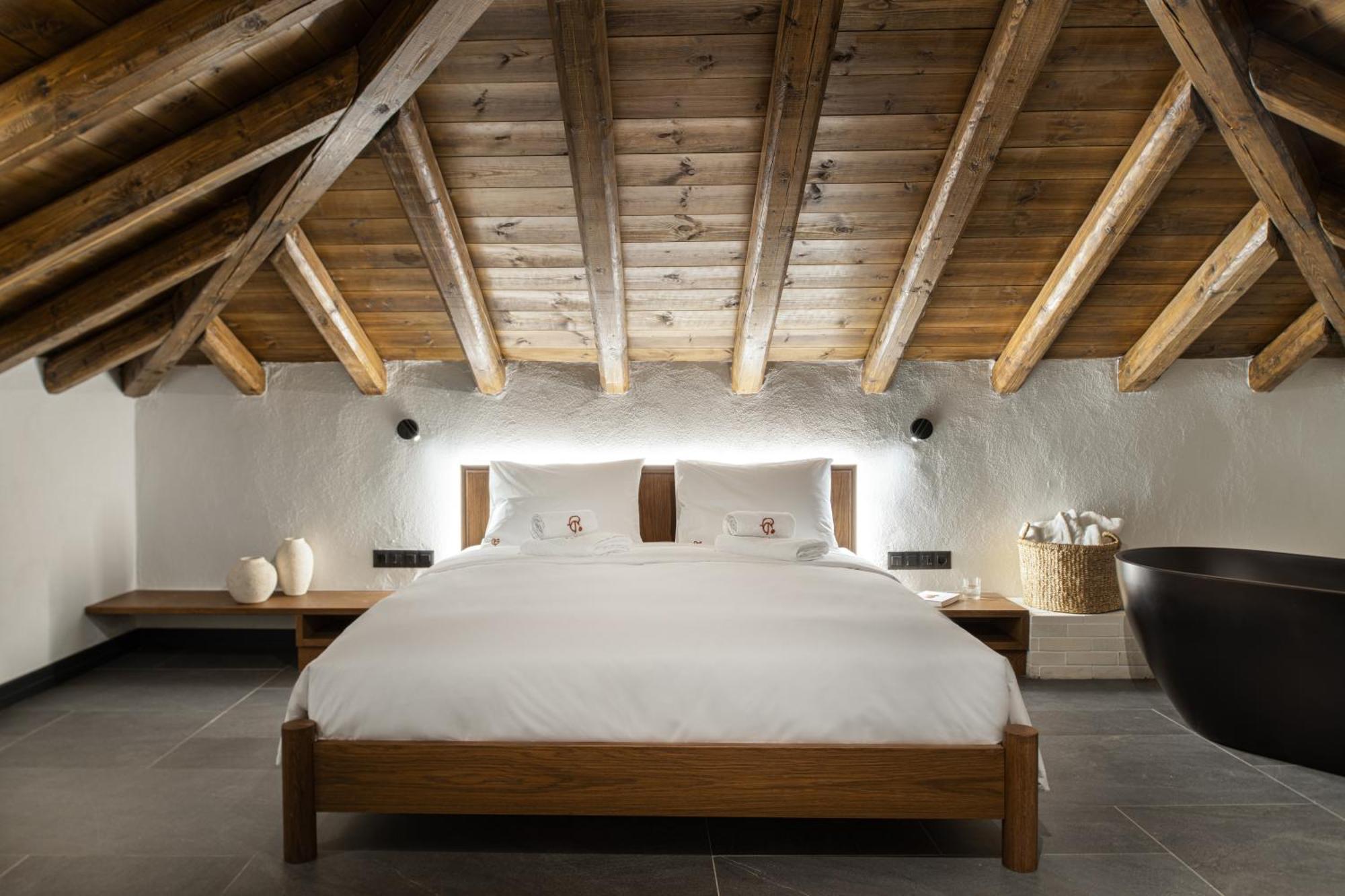 Unedo All Seasons Boutique Hotel Palaios Panteleimonas Luaran gambar